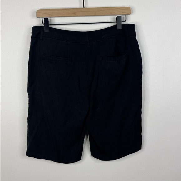 Eileen Fisher 100% Tencel Women's Small Button Front Black Walking Shorts - Picture 4 of 6